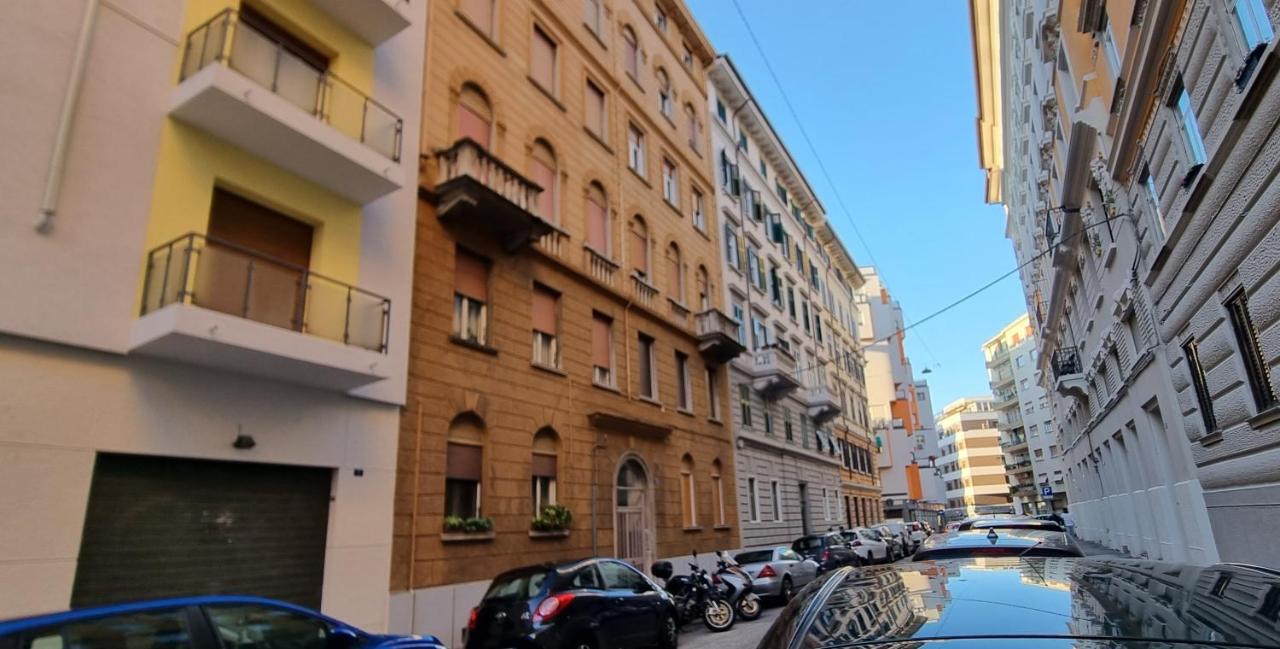 Light Blue Apartment Trieste Eksteriør billede