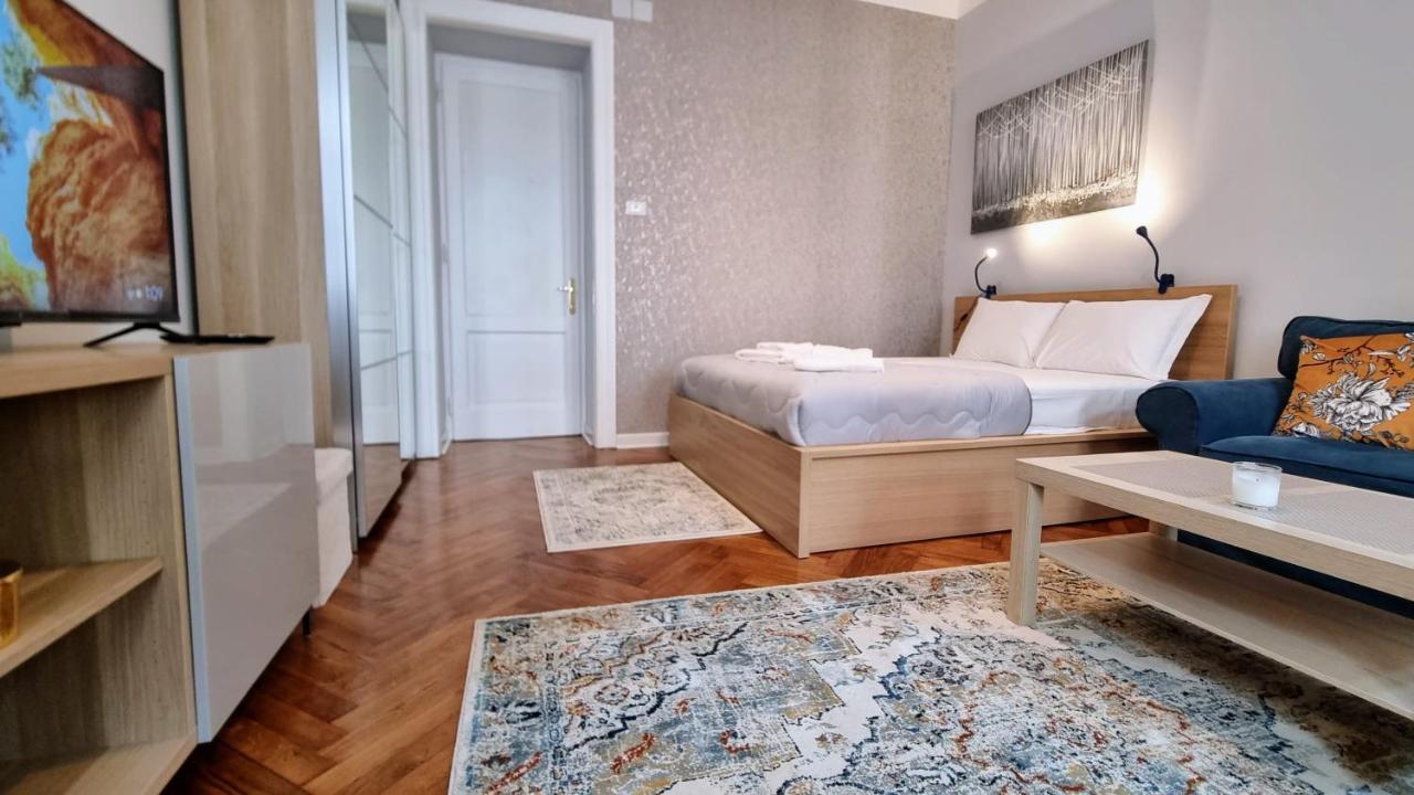 Light Blue Apartment Trieste Eksteriør billede