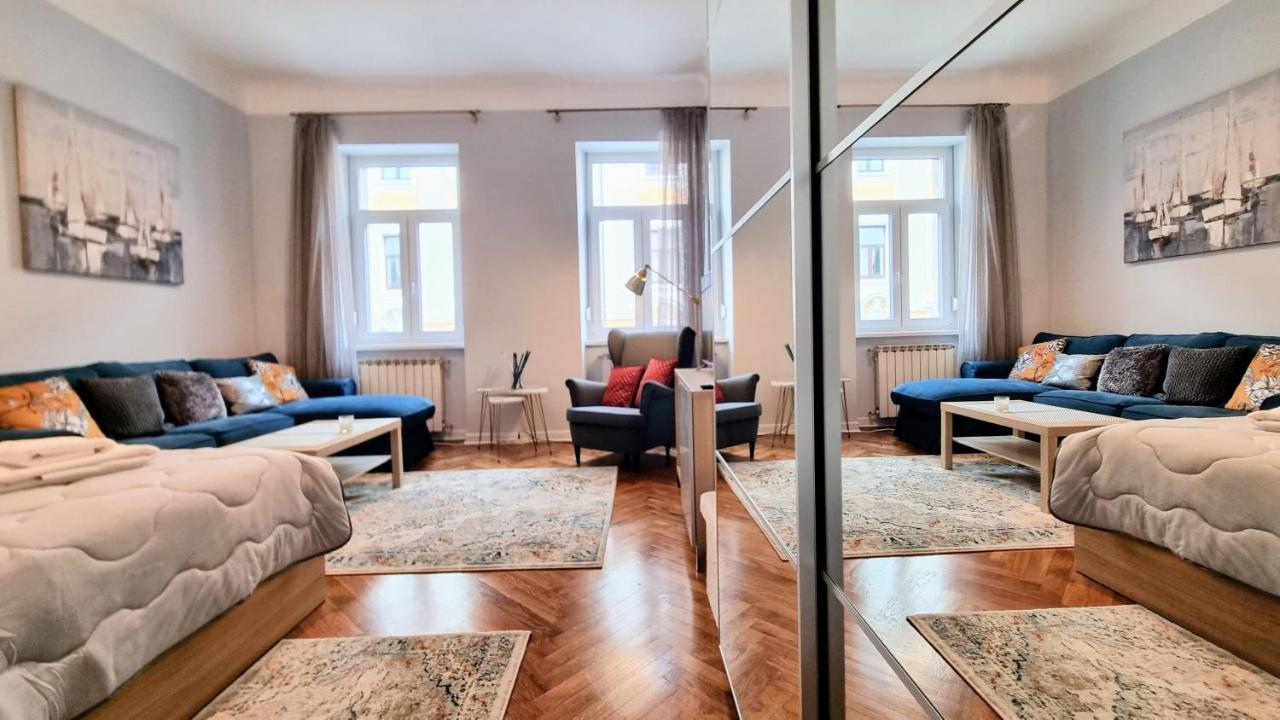 Light Blue Apartment Trieste Eksteriør billede